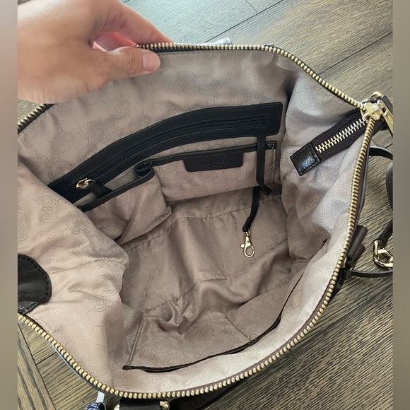 Brown Leather Michael Kors Handbag or Crossbody! - Picture 8 of 11